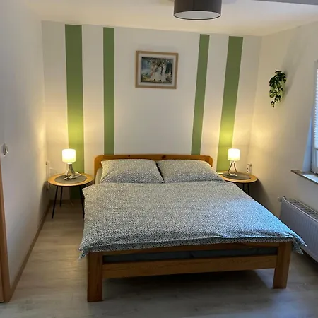 شقة Resi's Gaestehaus *